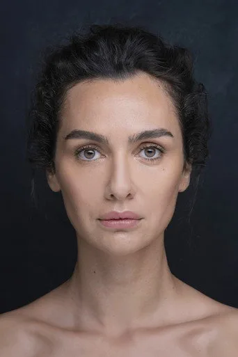 Birce Akalay — Türk dizi oyuncusu fotoğrafı