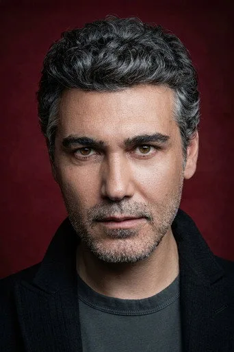 Caner Cindoruk — Türk dizi oyuncusu fotoğrafı