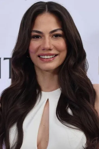 Demet Özdemir — Türk dizi oyuncusu fotoğrafı