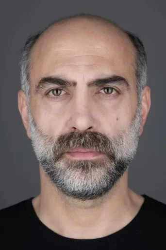Erol Babaoğlu, Eşref Rüya dizisinde Ölü Yaşar rolünde
