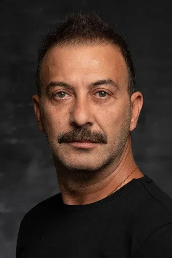 Hakan Yılmaz — Türk dizi oyuncusu fotoğrafı