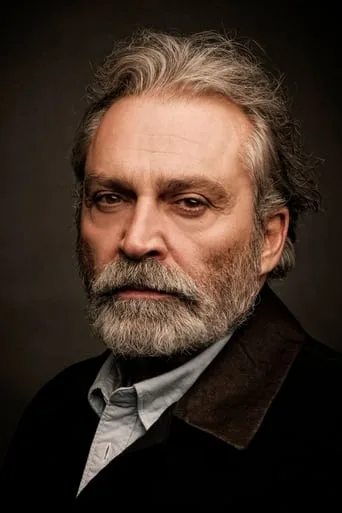Haluk Bilginer — Türk dizi oyuncusu fotoğrafı