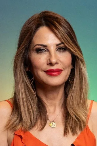 Hande Kazanova, Kurtlar Vadisi dizisinde Canan Çavan rolünde
