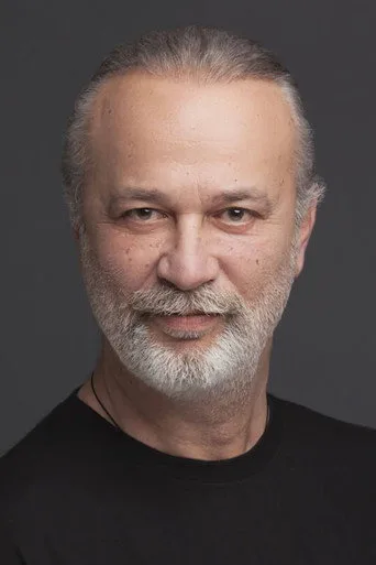 Levent Özdilek, Eşref Rüya dizisinde Hıdır Elverdi rolünde