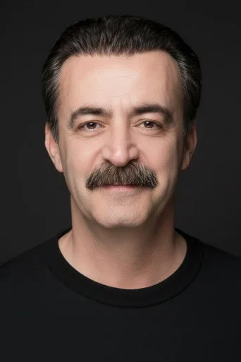 Levent Ülgen — Türk dizi oyuncusu fotoğrafı
