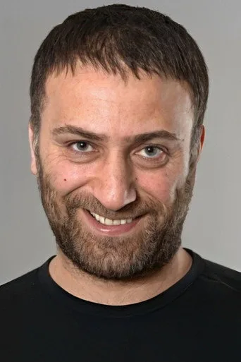 Mehmet Polat, Uzak Şehir dizisinde Hasan Karalı rolünde