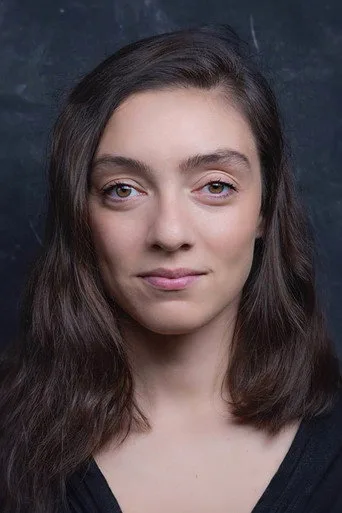 Merve Dizdar — Türk dizi oyuncusu fotoğrafı