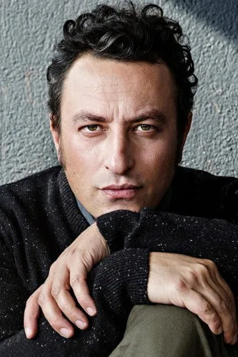 Onur Saylak — Türk dizi oyuncusu fotoğrafı