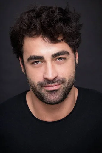Sarp Levendoğlu, Arka Sokaklar dizisinde Barış Bozoğlu rolünde