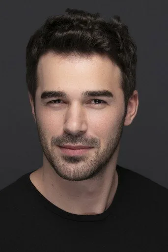 Yusuf Çim — Türk dizi oyuncusu fotoğrafı